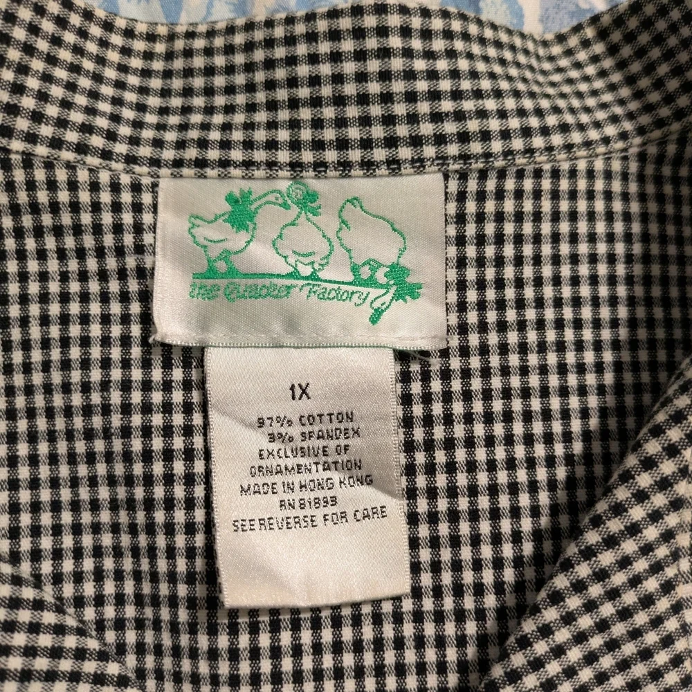Quacker Factory Black and White Checkered Blazer with Floral Accents - Picture 2 of 4